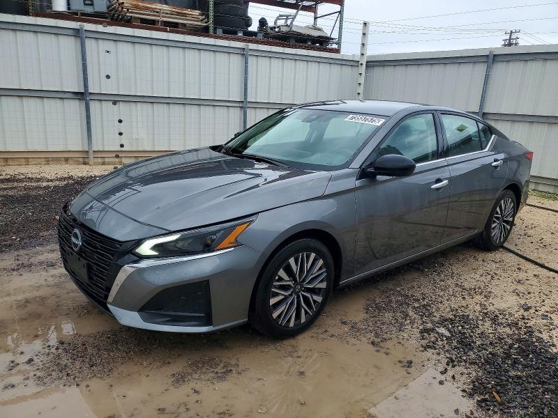 NISSAN ALTIMA SV 2025 with VIN 1N4BL4DV6SN320819 - Photo from auction