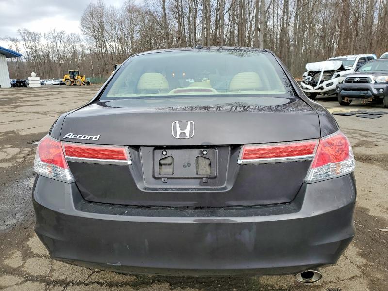 Photo 6 from auction – 2012 HONDA ACCORD with VIN 1HGCP2F82CA112817