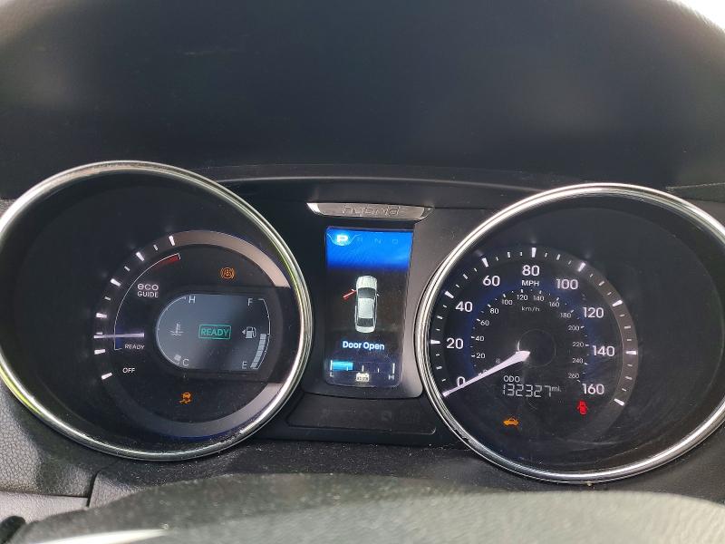 Photo 9 from auction – 2013 HYUNDAI SONATA HYB with VIN KMHEC4A47DA095240