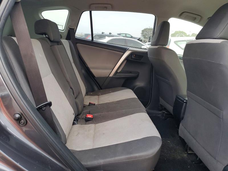 Photo 11 from auction – 2014 TOYOTA RAV4 LE with VIN JTMZFREV3EJ002776