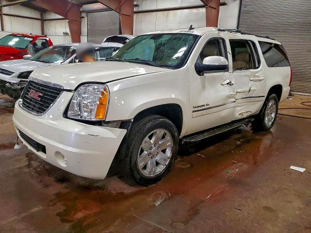 GMC YUKON XL 2014 with VIN 1GKS2KE75ER220939 - Photo from auction