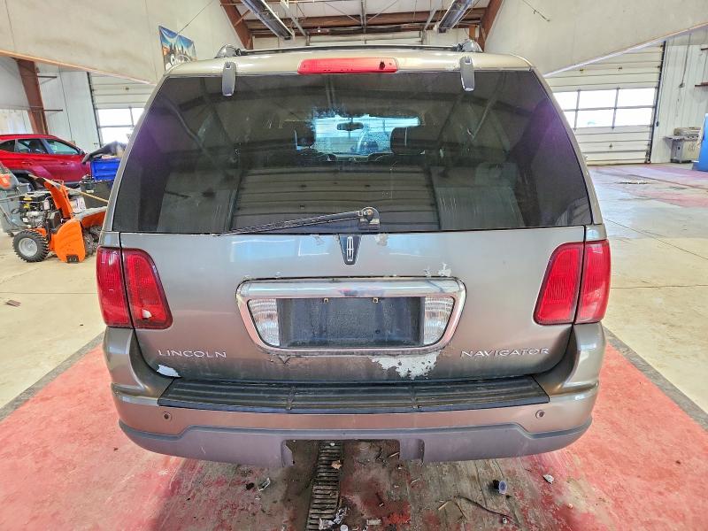 Photo 6 from auction – 2004 LINCOLN NAVIGATOR with VIN 5LMFU28R54LJ27045