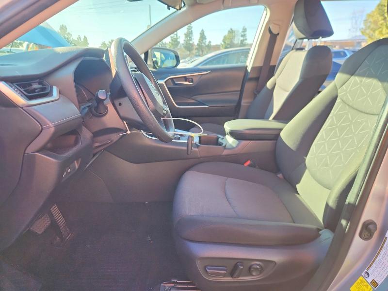 Photo 7 from auction – 2024 TOYOTA RAV4 XLE with VIN JTMRWRFV7RD252475