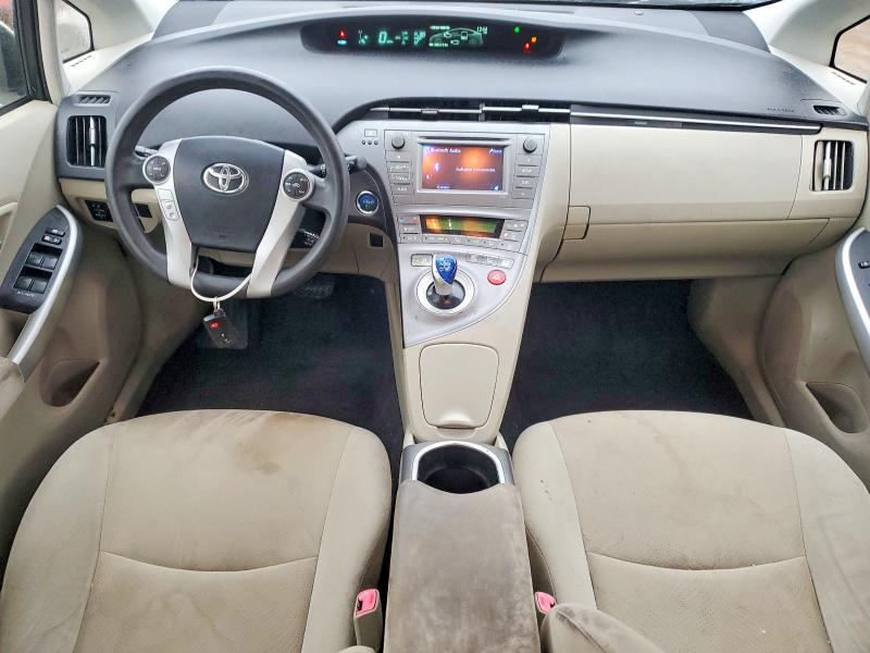 Photo 8 from auction – 2013 TOYOTA PRIUS with VIN JTDKN3DU9D5652472