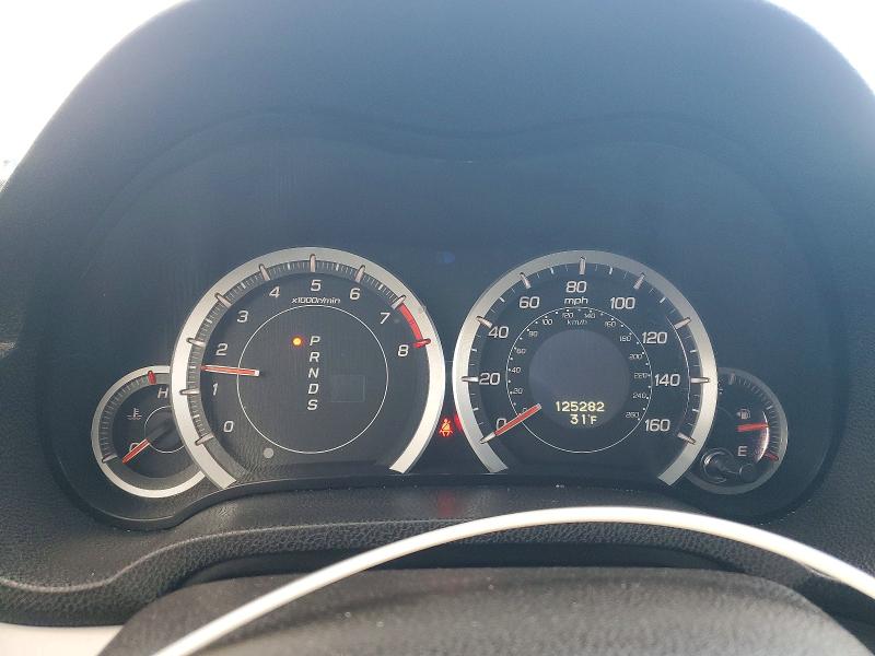 Photo 9 from auction – 2010 ACURA TSX with VIN JH4CU2F68AC026370