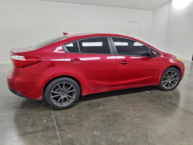 Photo 3 from auction – 2016 KIA FORTE LX with VIN KNAFK4A67G5572787