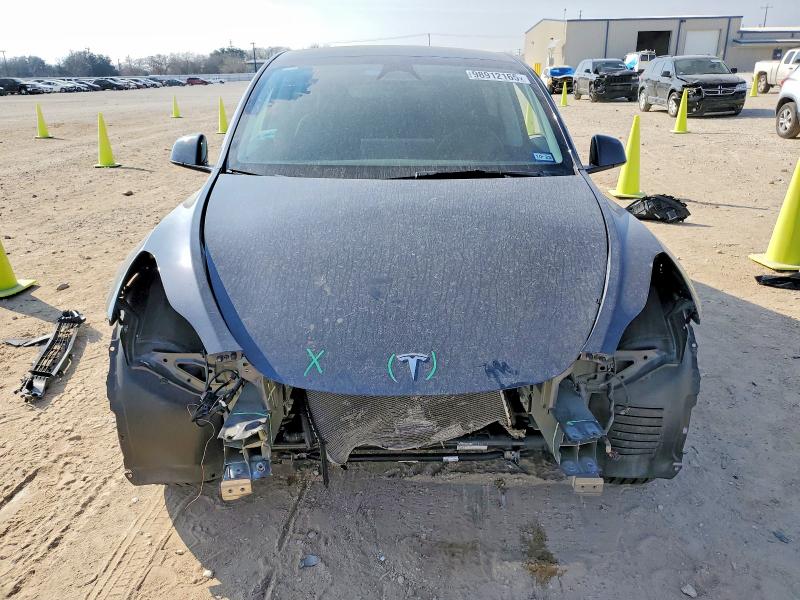Photo 5 from auction – 2025 TESLA MODEL Y with VIN 7SAYGDED0SA343851