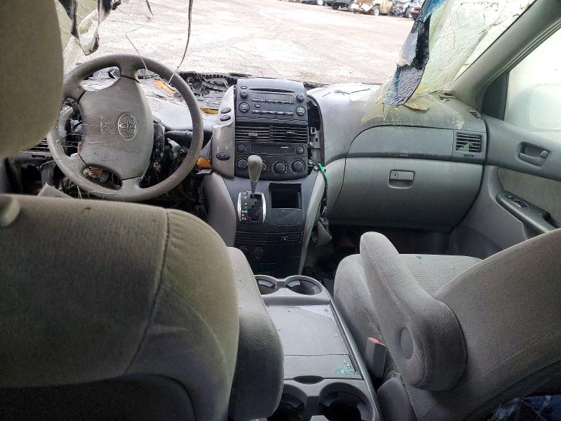 Photo 8 from auction – 2006 TOYOTA SIENNA with VIN 5TDZA23C66S475924