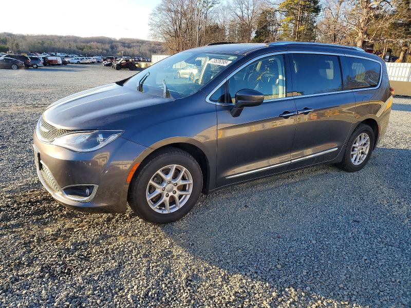 CHRYSLER PACIFICA 2020 with VIN 2C4RC1BG8LR157459 - Photo from auction