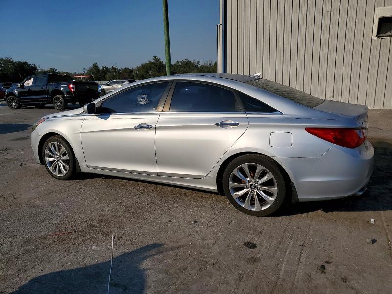 Photo 2 from auction – 2013 HYUNDAI SONATA with VIN 5NPEC4AC5DH569089