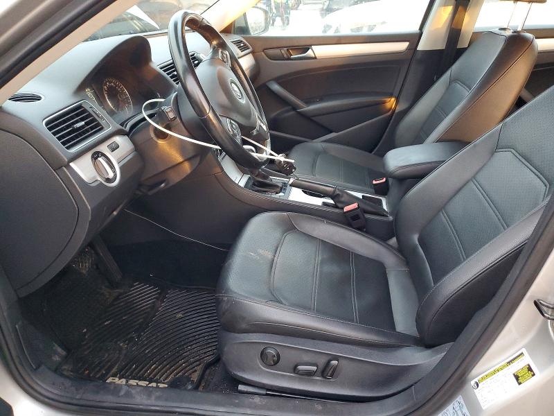 Photo 7 from auction – 2013 VOLKSWAGEN PASSAT with VIN 1VWBP7A30DC124244