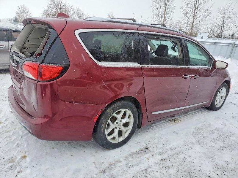Photo 3 from auction – 2017 CHRYSLER PACIFICA T with VIN 2C4RC1EG6HR513300