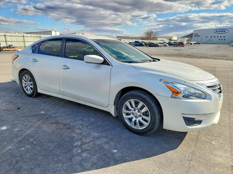 Photo 4 from auction – 2015 NISSAN ALTIMA with VIN 1N4AL3AP7FN872525