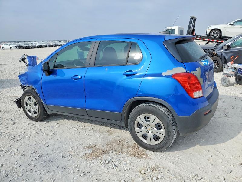 Photo 2 from auction – 2015 CHEVROLET TRAX LS with VIN KL7CJKSB1FB105936