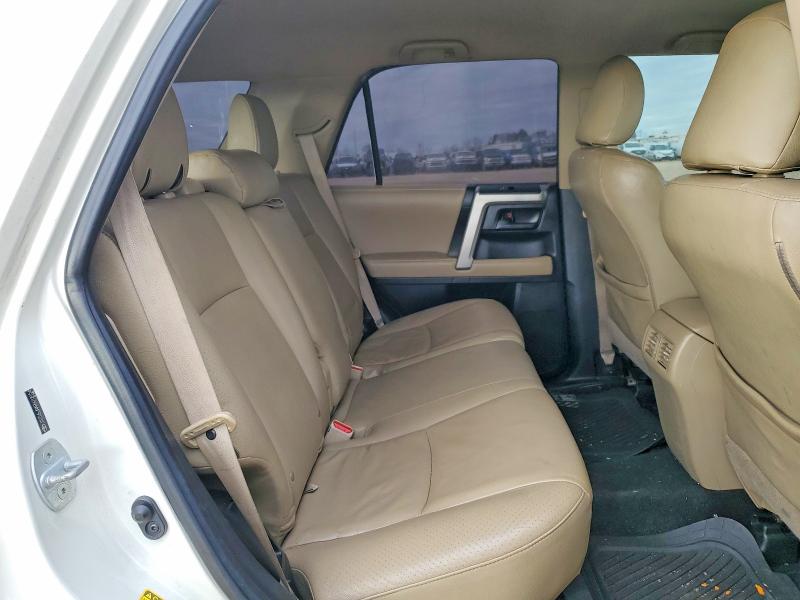 Photo 11 from auction – 2011 TOYOTA 4RUNNER SR with VIN JTEZU5JRXB5018156