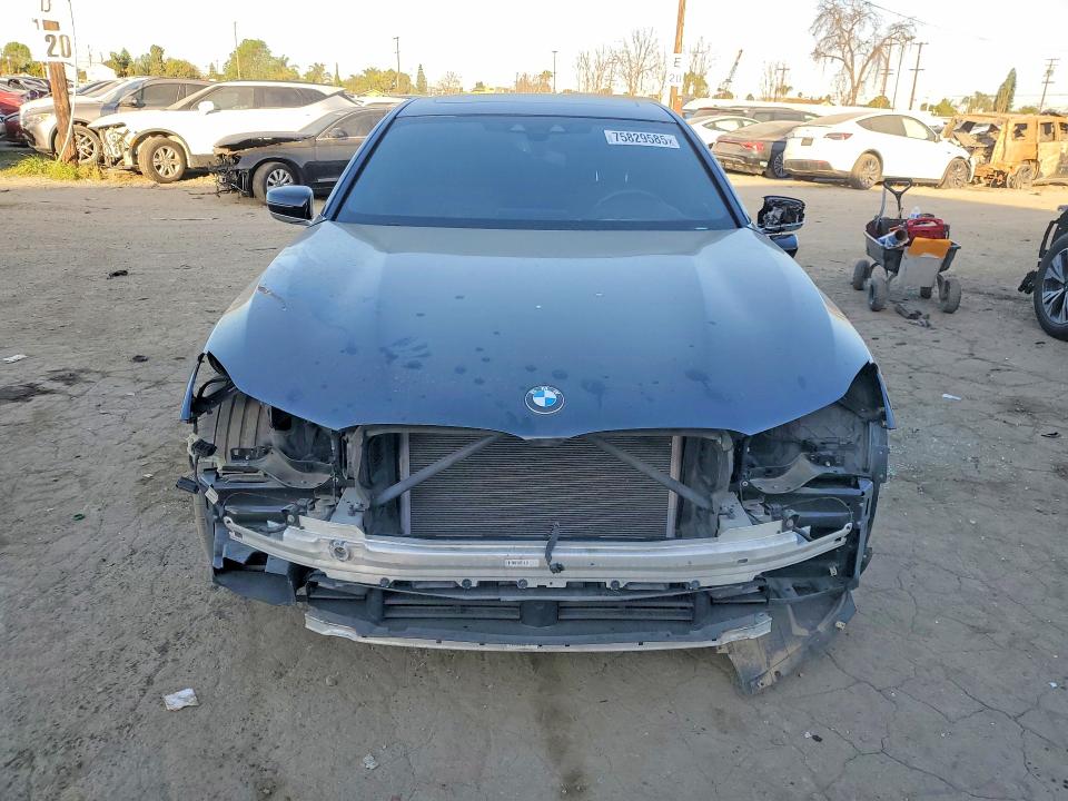 Photo 5 from auction – 2019 BMW 740 I with VIN WBA7E2C5XKB216395