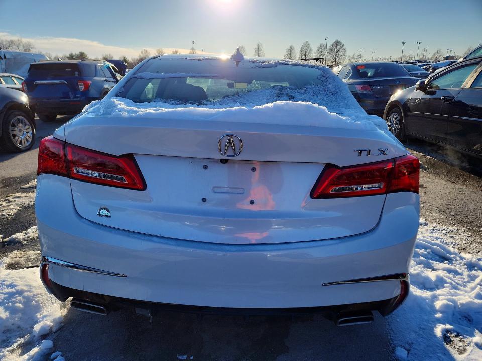 Photo 6 from auction – 2019 ACURA TLX with VIN 19UUB2F39KA000604