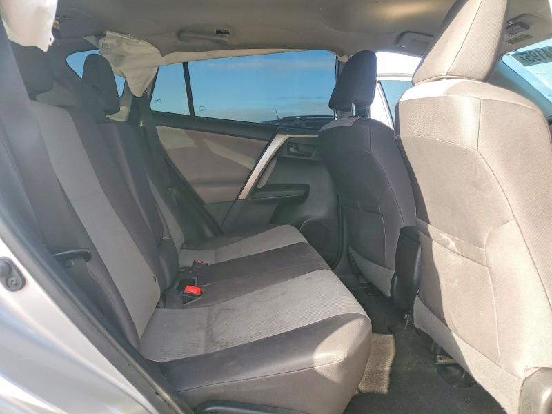Photo 11 from auction – 2015 TOYOTA RAV4 with VIN 2T3ZFREV2FW150226