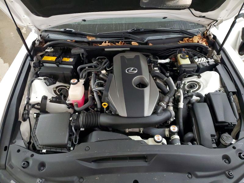 Photo 11 from auction – 2021 LEXUS IS 300 with VIN JTHAA1D24M5109149