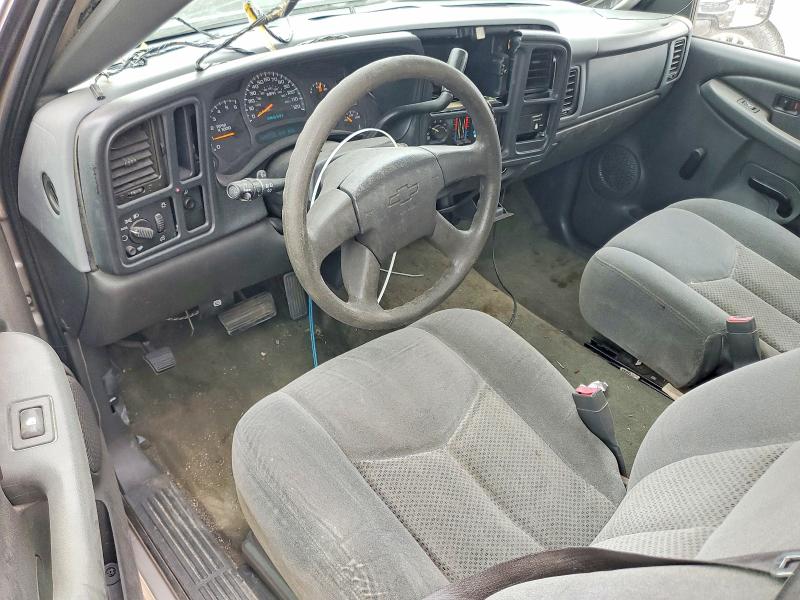 Photo 8 from auction – 2004 CHEVROLET SILVERADO with VIN 1GCEC14X04Z193763