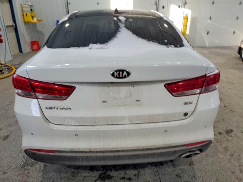 Foto 6 de la subasta – 2018 KIA OPTIMA con VIN 5XXGU4L30JG221453
