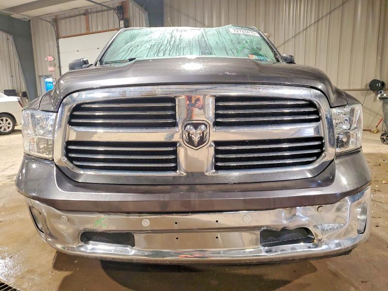 Photo 5 from auction – 2018 RAM 1500 SLT with VIN 1C6RR6LT0JS105852