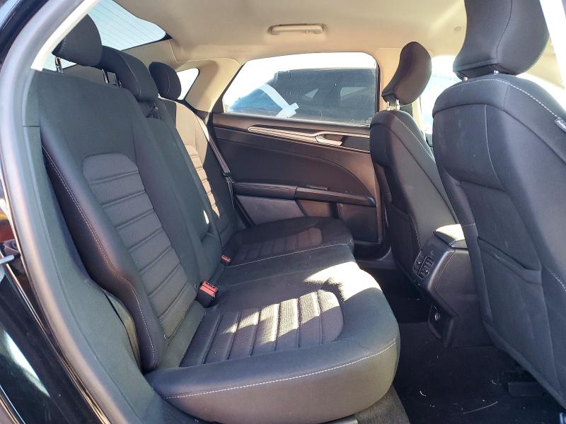 Photo 10 from auction – 2019 FORD FUSION with VIN 3FA6P0LUXKR286761