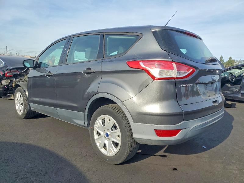 Photo 2 from auction – 2016 FORD ESCAPE S with VIN 1FMCU0F7XGUB15922