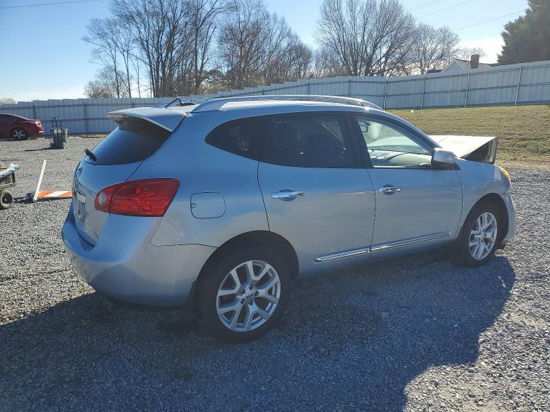 Photo 3 from auction – 2013 NISSAN ROGUE with VIN JN8AS5MTXDW006489