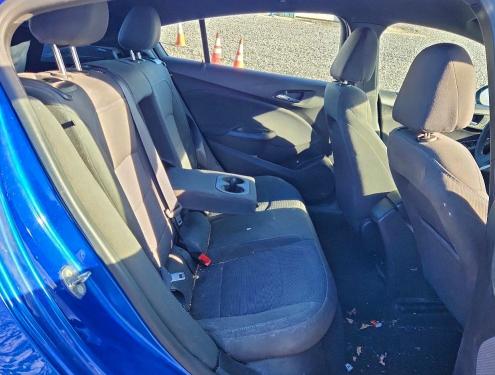 Photo 10 from auction – 2018 CHEVROLET CRUZE with VIN 3G1BE6SM2JS599533