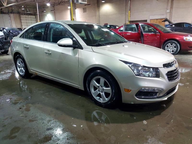 Photo 4 from auction – 2015 CHEVROLET CRUZE with VIN 1G1PC5SB0F7142908