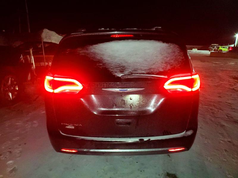 Photo 6 from auction – 2018 CHRYSLER PACIFICA with VIN 2C4RC1BG1JR123411