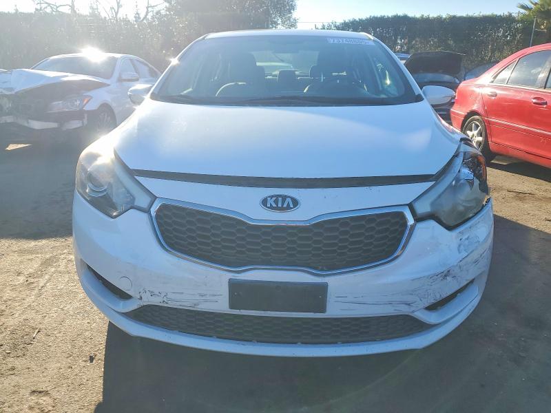 Photo 5 from auction – 2015 KIA FORTE with VIN KNAFX4A64F5295676