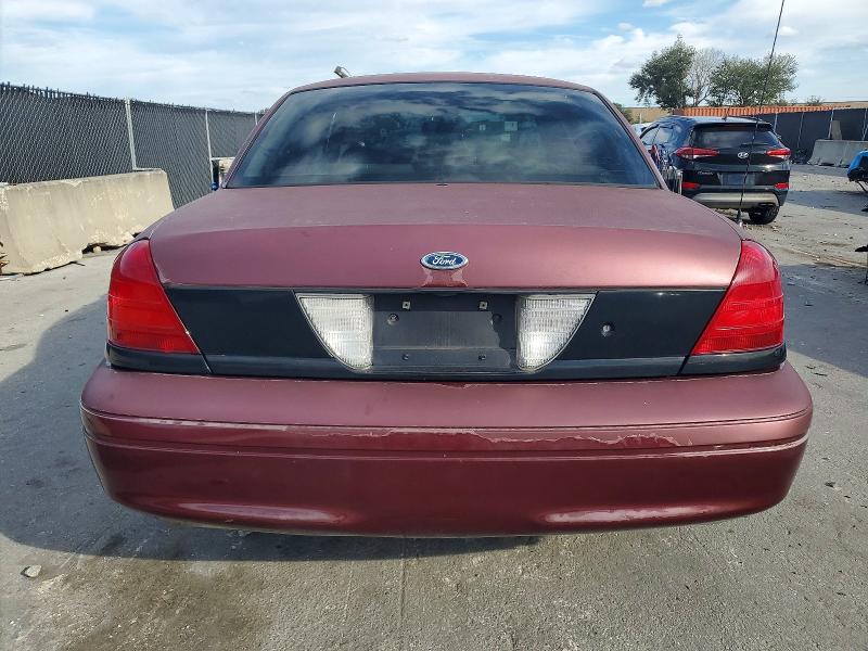 Photo 6 from auction – 2005 FORD CROWN VICT with VIN 2FAFP71W85X173829
