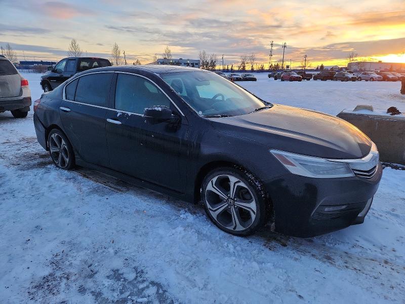 Photo 4 from auction – 2016 HONDA ACCORD with VIN 1HGCR3F99GA800229