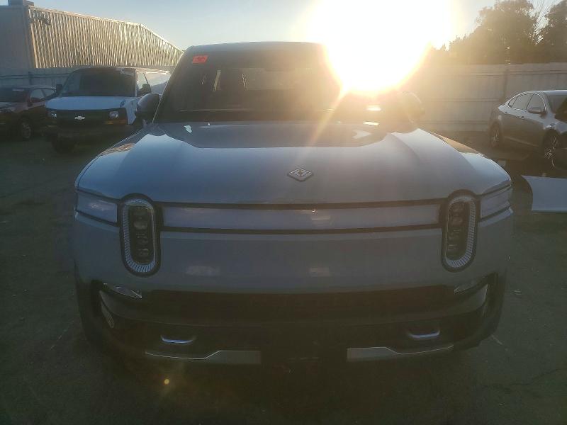 Photo 5 from auction – 2022 RIVIAN R1T ADVENT with VIN 7FCTGAAAXNN006947