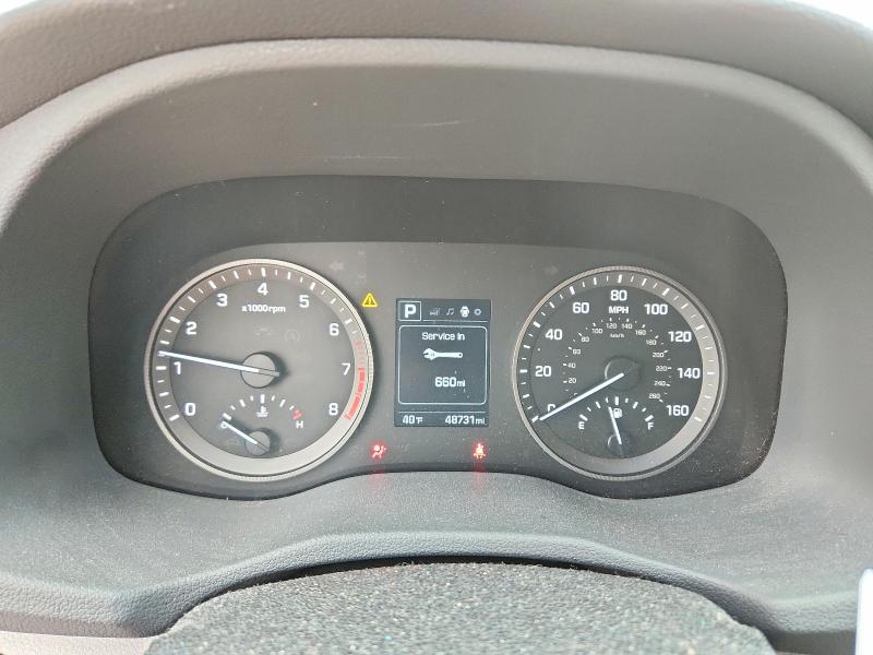 Photo 9 from auction – 2017 HYUNDAI TUCSON with VIN KM8J33A23HU399774
