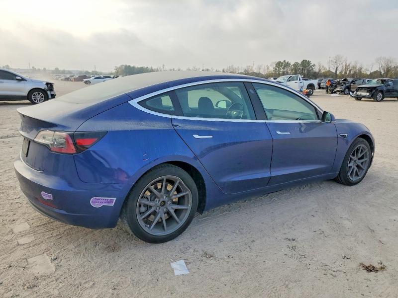 Photo 3 from auction – 2019 TESLA MODEL 3 with VIN 5YJ3E1EAXKF416535