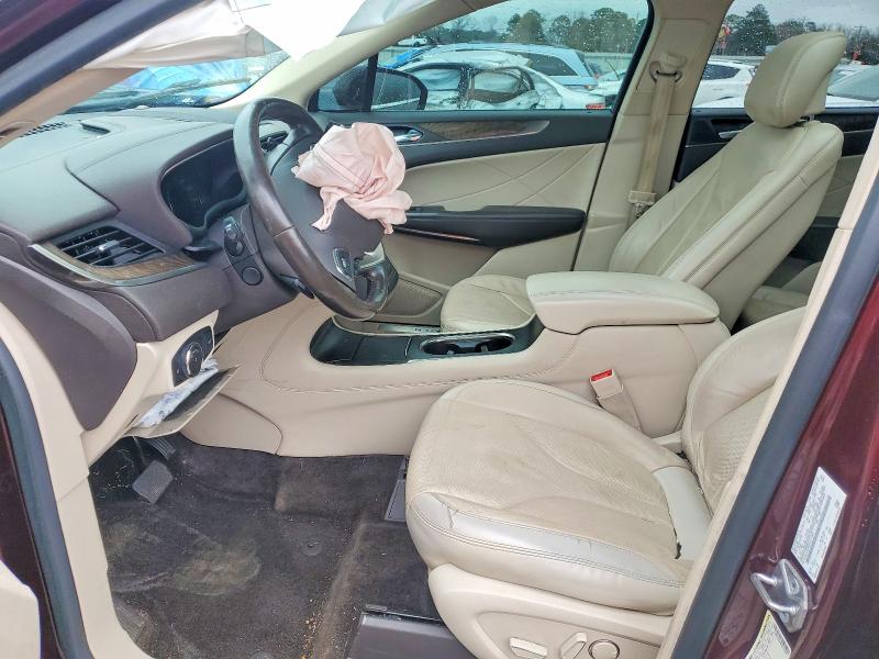 Photo 7 from auction – 2017 LINCOLN MKC with VIN 5LMCJ3C98HUL13798