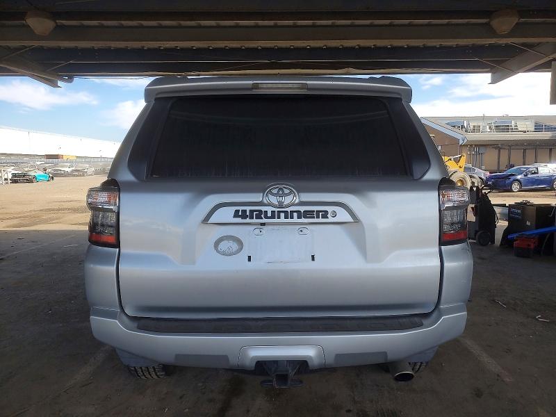 Photo 6 from auction – 2016 TOYOTA 4RUNNER SR with VIN JTEBU5JR2G5400738