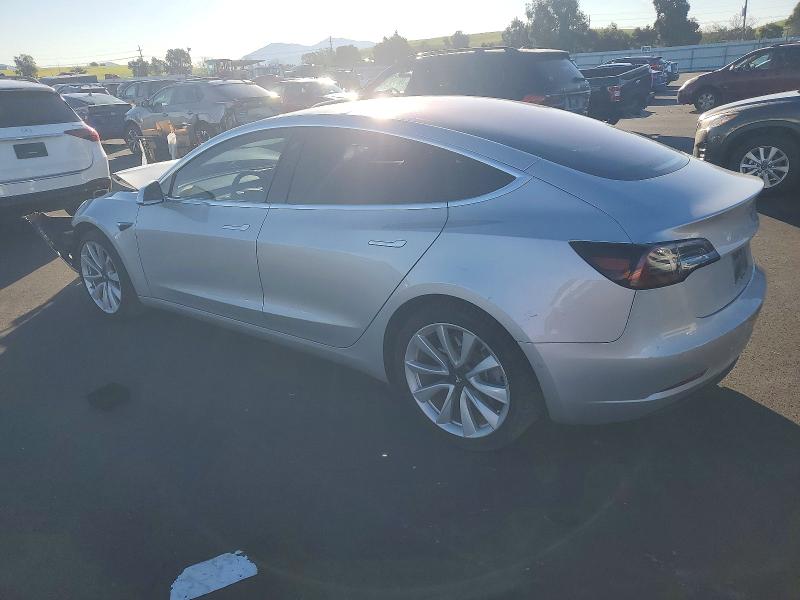 Photo 2 from auction – 2018 TESLA MODEL 3 with VIN 5YJ3E1EA0JF046582