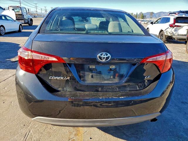 Foto 6 de la subasta – 2018 TOYOTA COROLLA con VIN 5YFBURHE5JP841966