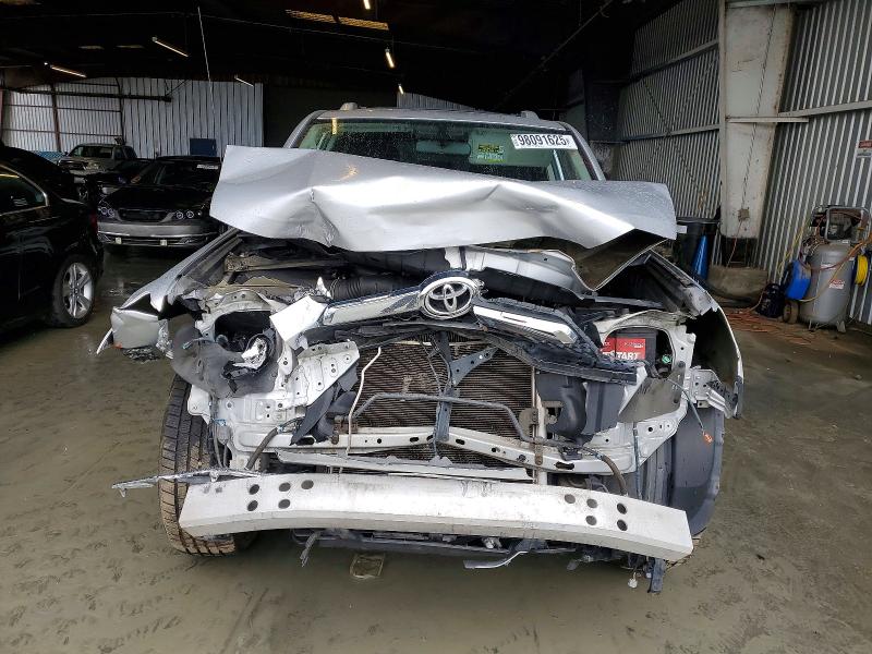 Photo 5 from auction – 2010 TOYOTA 4RUNNER with VIN JTEZU5JR1A5005942