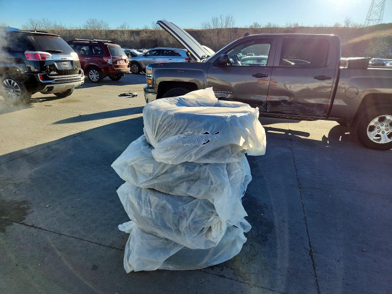 Photo 13 from auction – 2017 JAGUAR F-PACE S with VIN SADCM2BV5HA099477