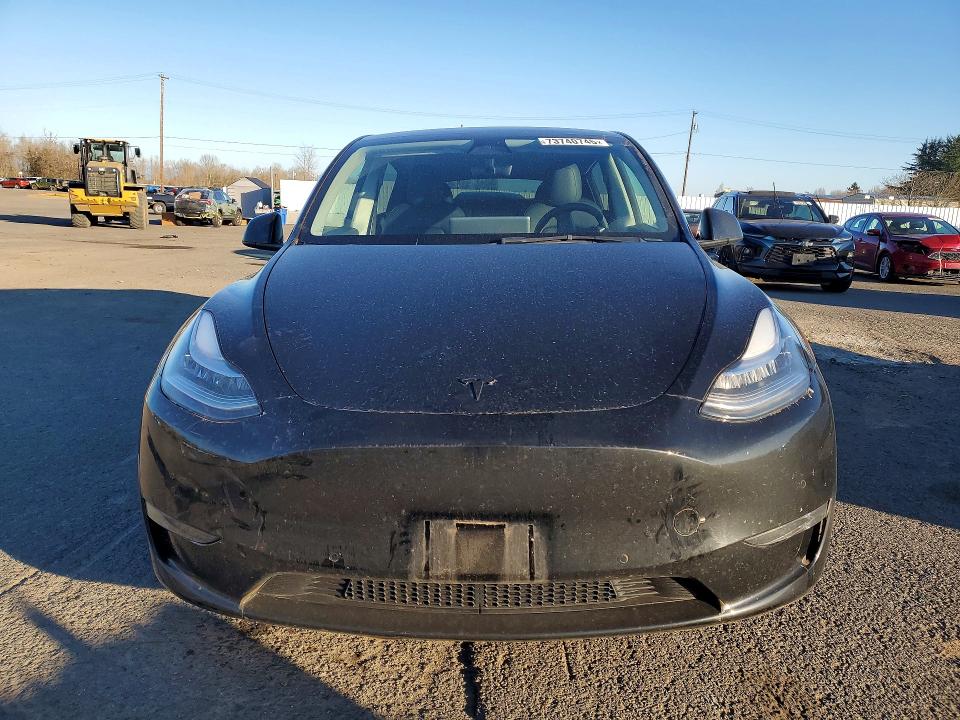 Photo 5 from auction – 2022 TESLA MODEL Y with VIN 7SAYGDEE3NF504323