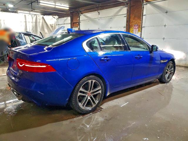 Photo 3 from auction – 2017 JAGUAR XE PREMIUM with VIN SAJAJ4BV4HA975321