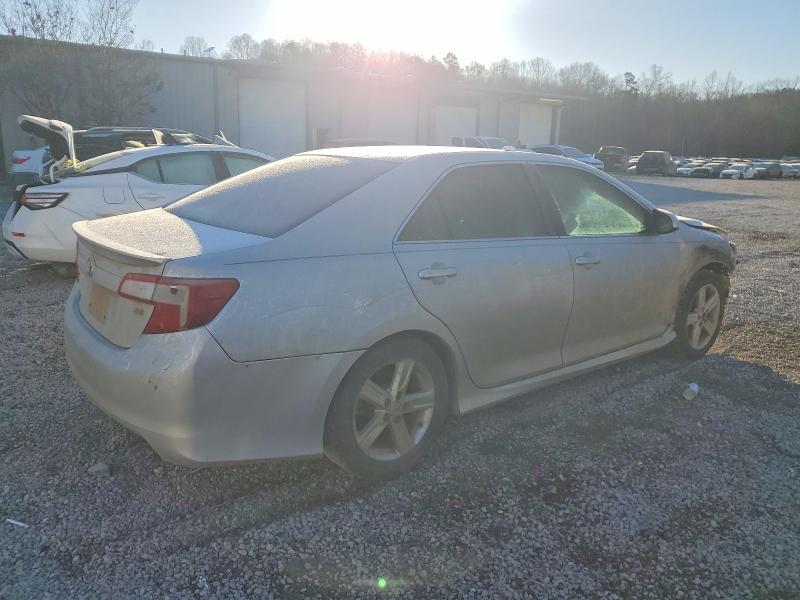 Zdjęcie 3 z aukcji – 2013 TOYOTA CAMRY z VIN 4T1BF1FK0DU294533
