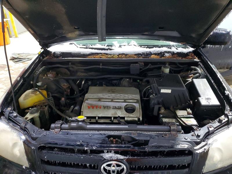 Photo 12 from auction – 2005 TOYOTA HIGHLANDER with VIN JTEEP21A850108969