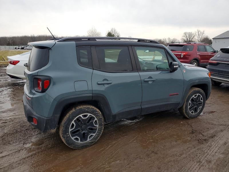 Photo 3 from auction – 2015 JEEP RENEGADE with VIN ZACCJBCT9FPC06030