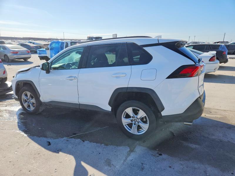Photo 2 from auction – 2019 TOYOTA RAV4 XLE with VIN 2T3P1RFV2KC002898